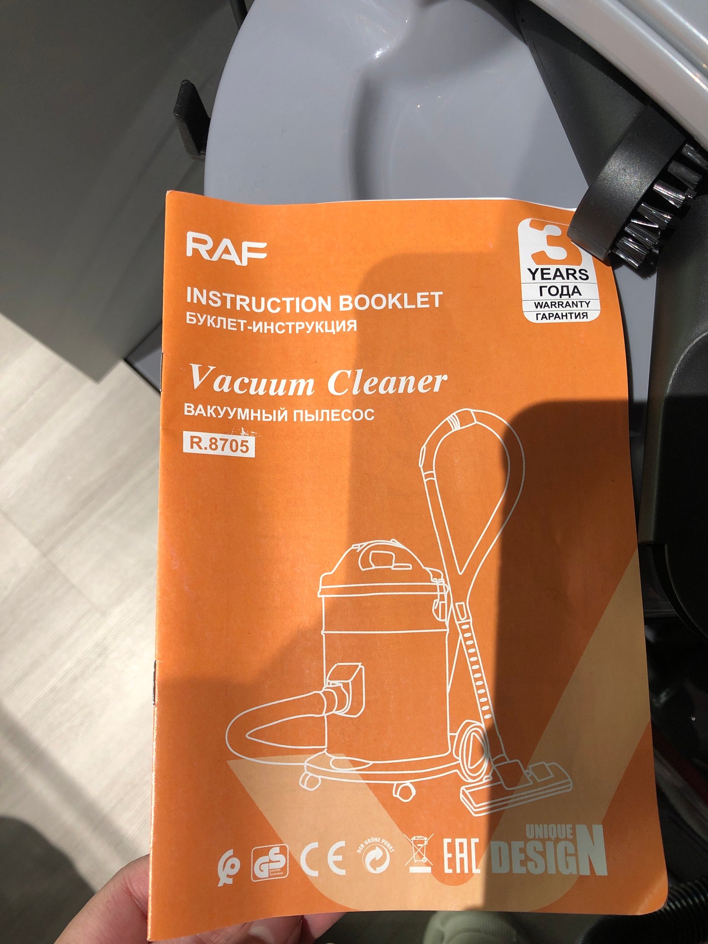 RAF Vaccum Cleaner