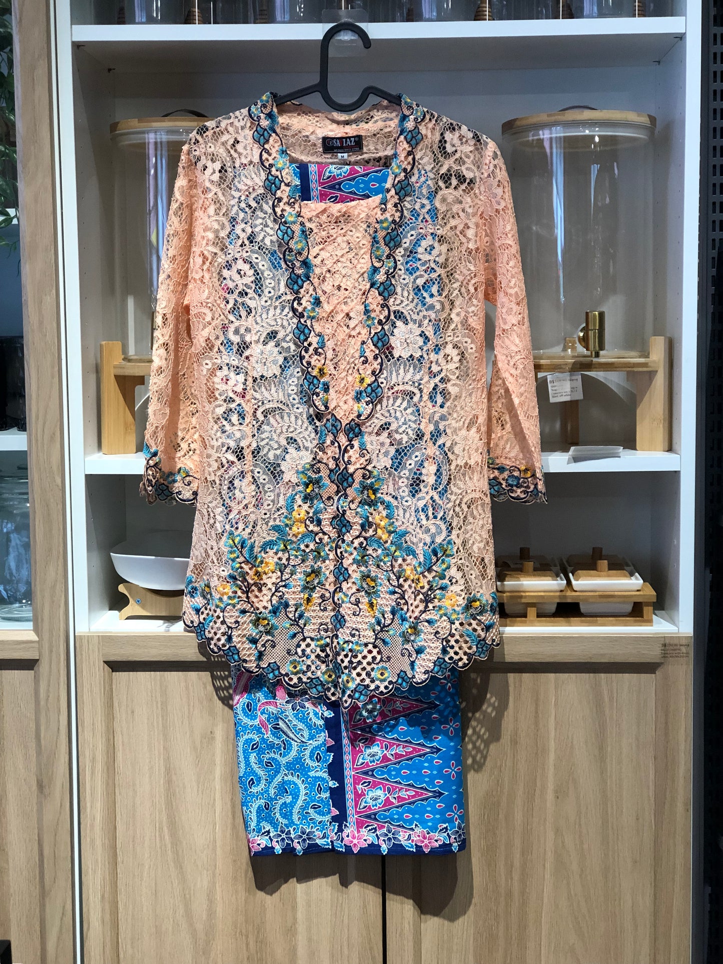 Kebaya Lace One Set