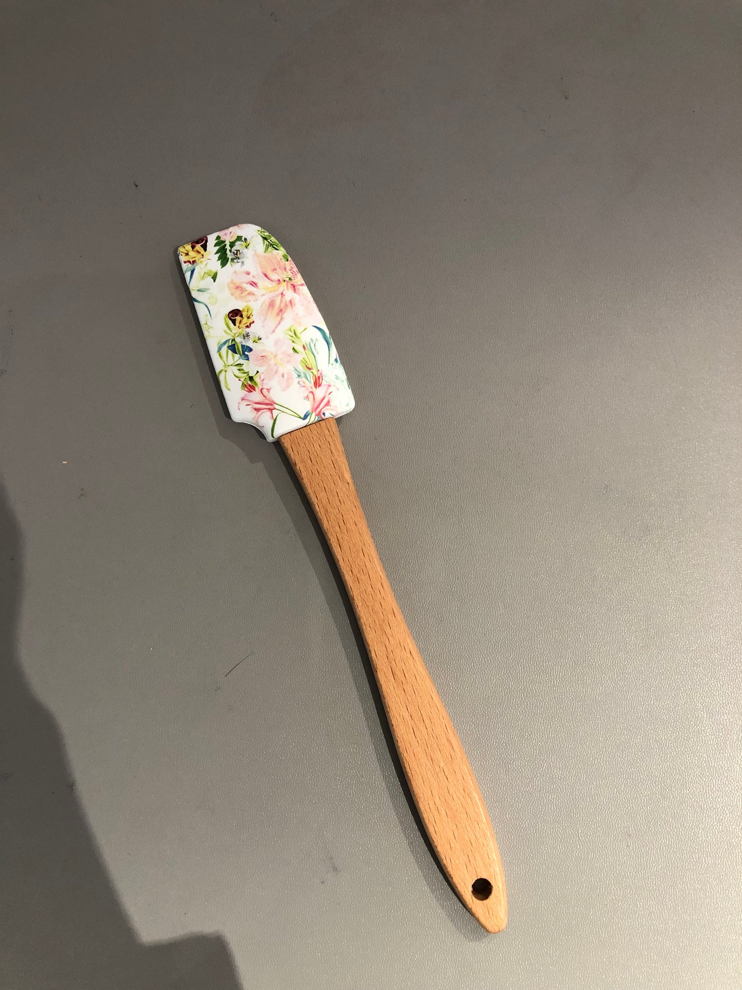 SRÍMUKÄ Wooden baking spatula, floral