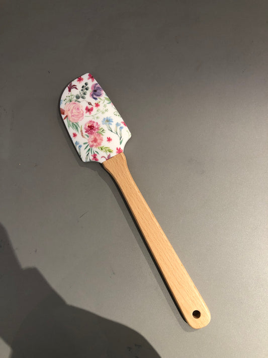 SRÍMUKÄ Wooden baking spatula, floral