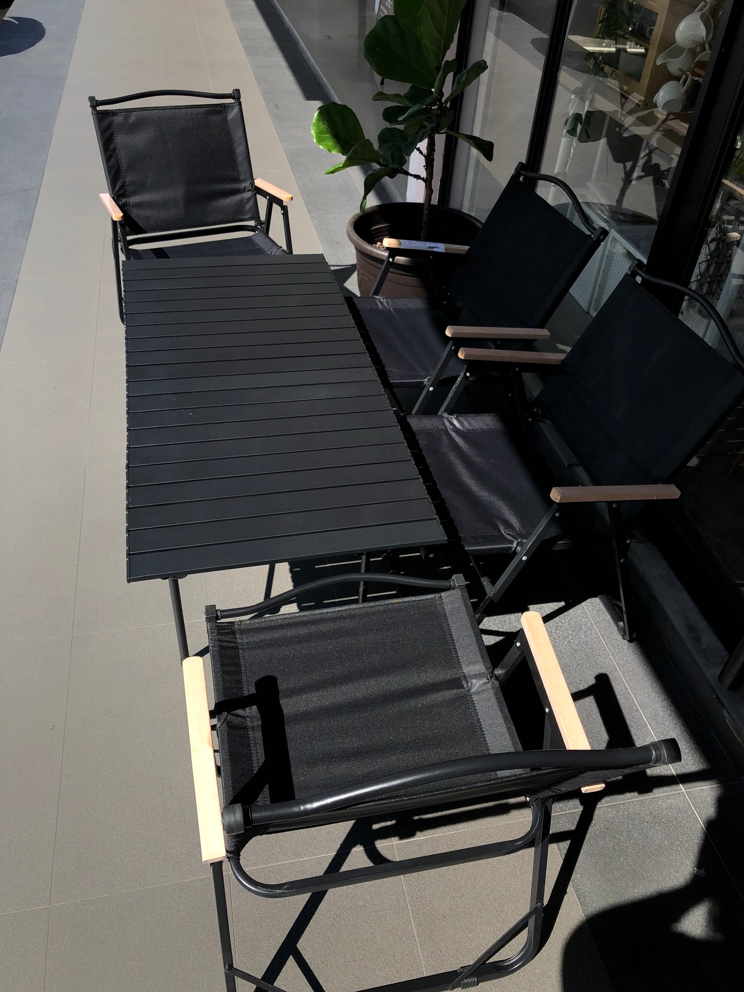 Healing Black Outdoor Foldable Camping SET A - 4 Chairs & 1 Table