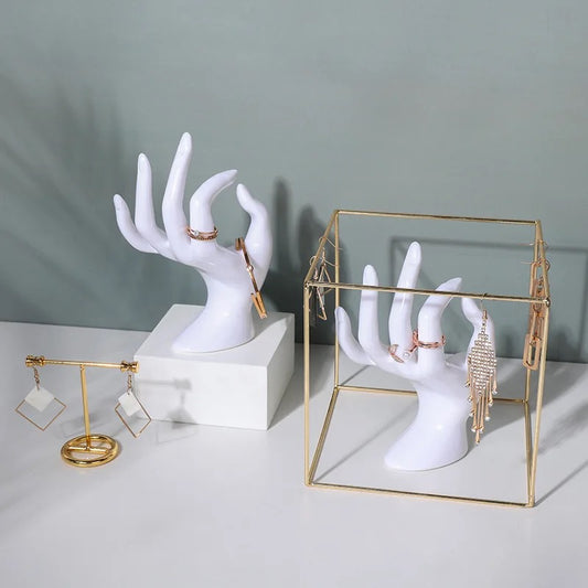 PRIDĒ Ring Display Mannequin, 8 x 16.5 cm