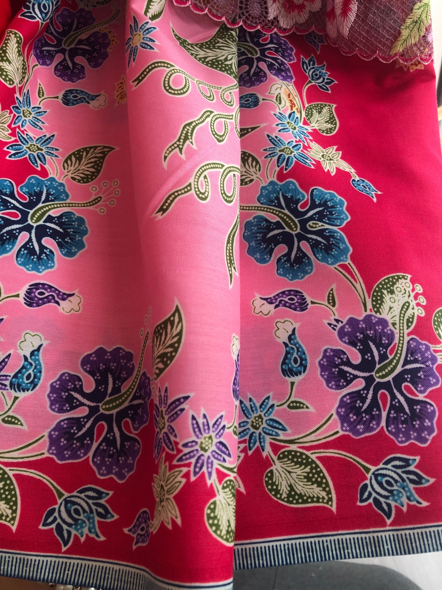 Kain Batik Kebaya ONLY