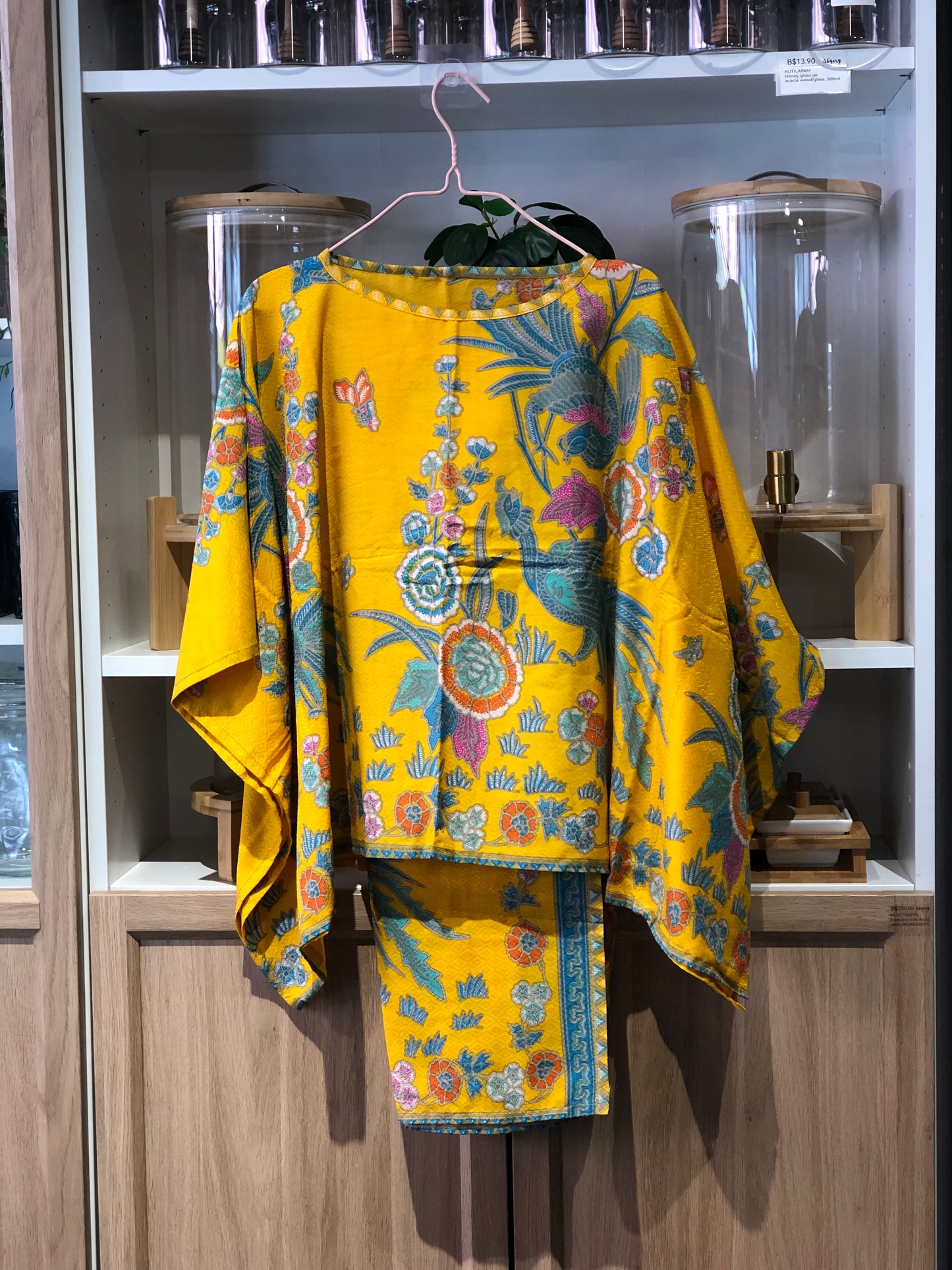Premium Kain Batik Dobi
