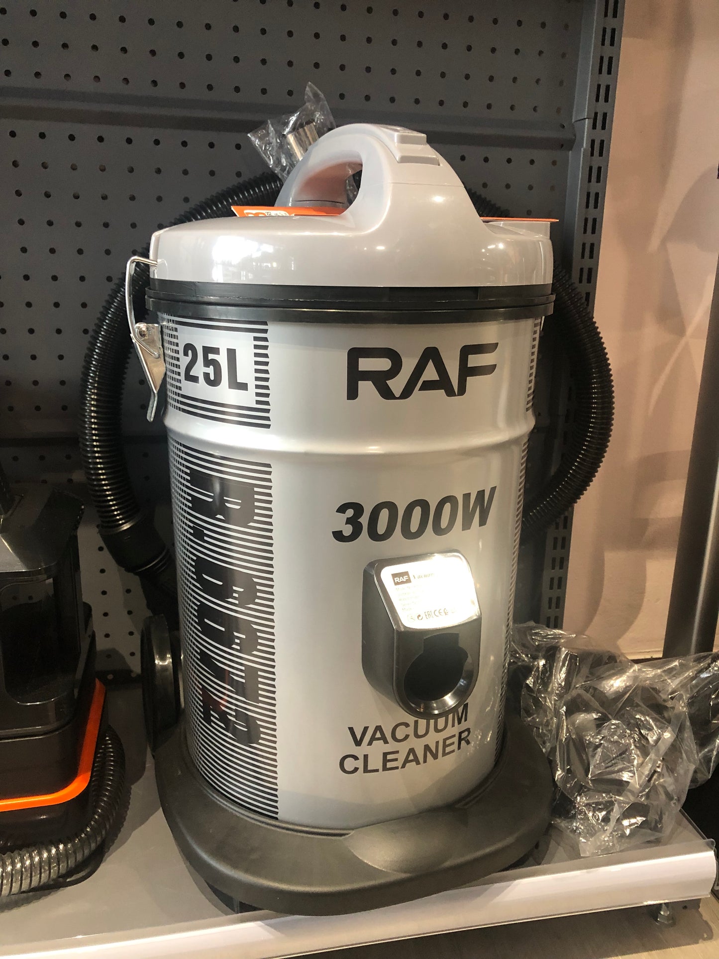 RAF Vacuum cleaner, R.6672