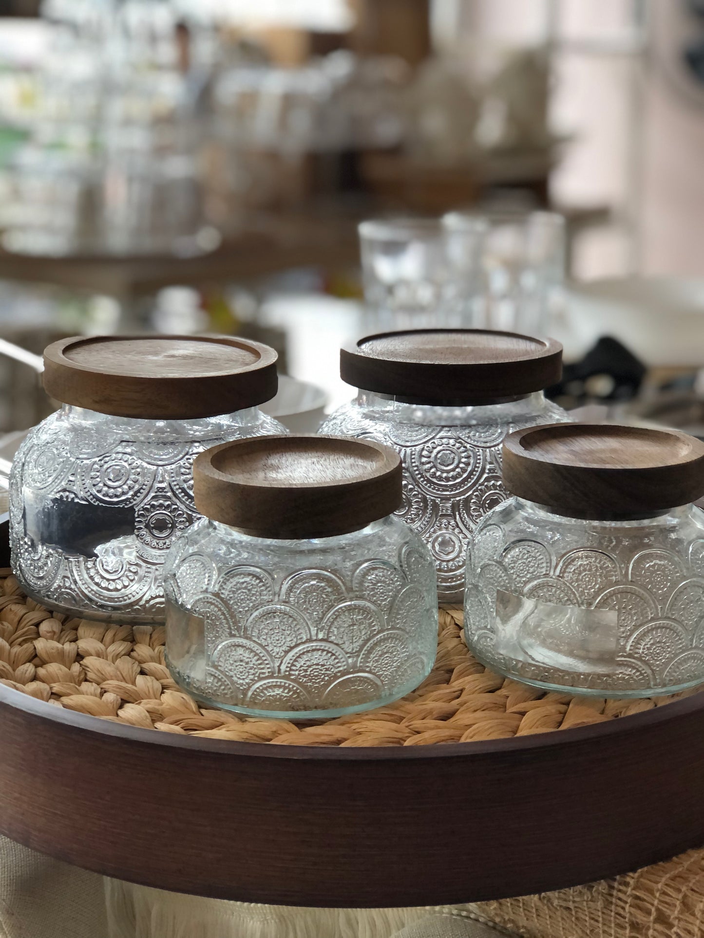 KÜTILAPAM Wide jar with lid, embossed glass/ acacia wood