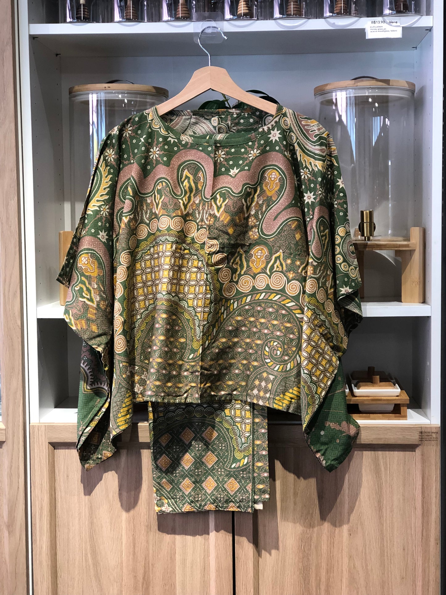 Premium Kain Batik Dobi