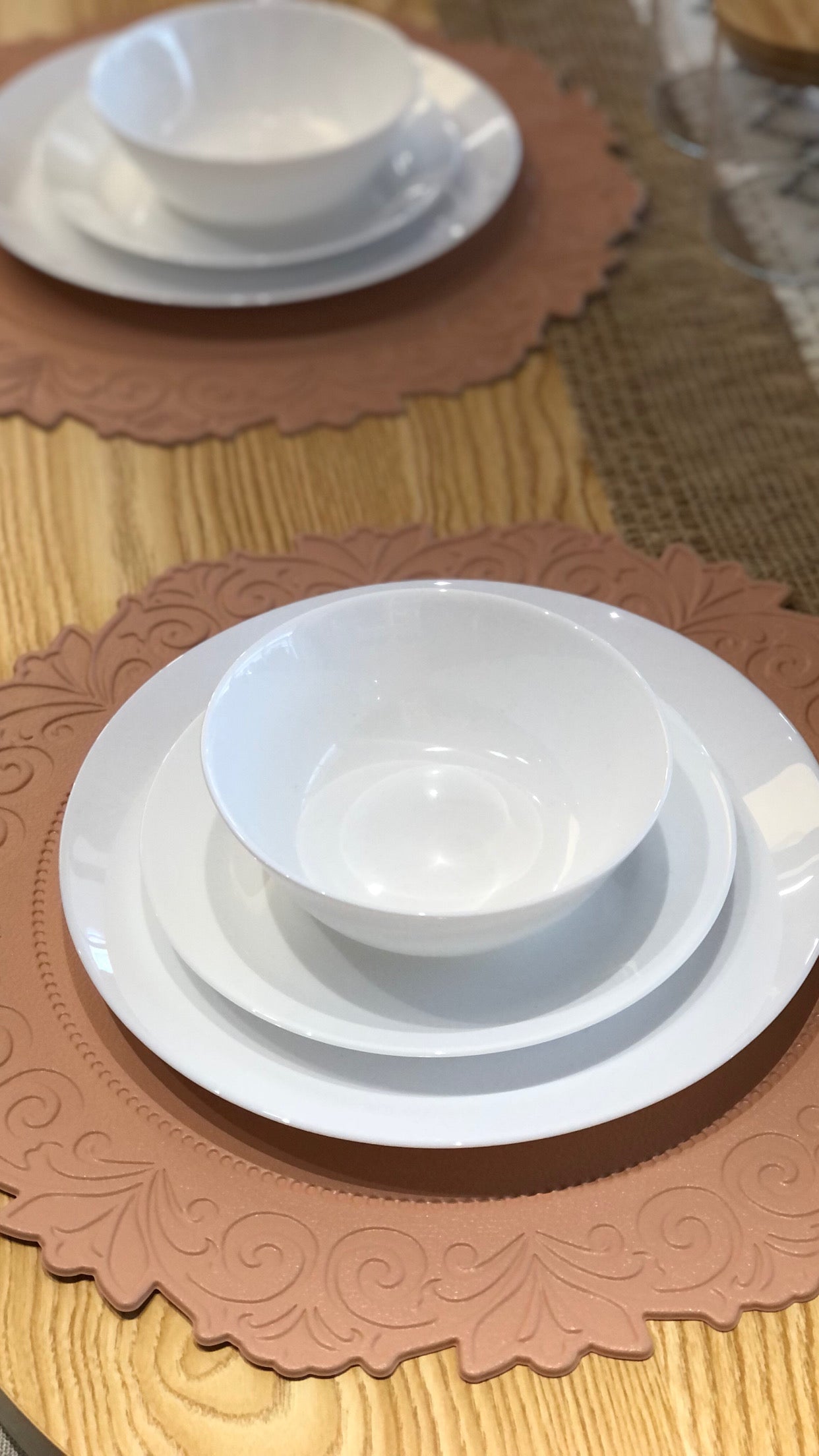 PŪLUT Placemat, 38cm, set of 4, embossed lace
