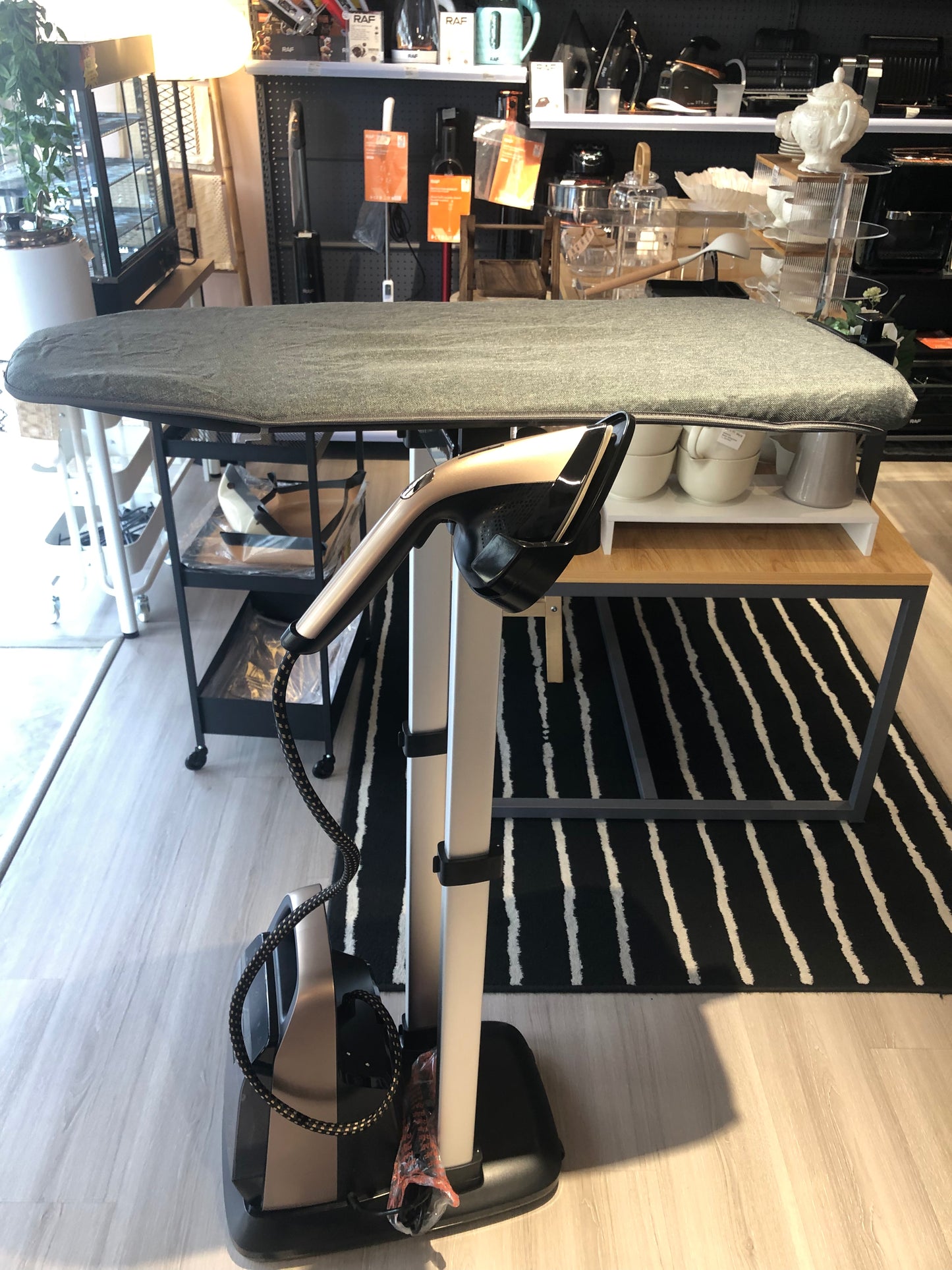 RAF Professional Standing Steamer with Ironing board, 2400W